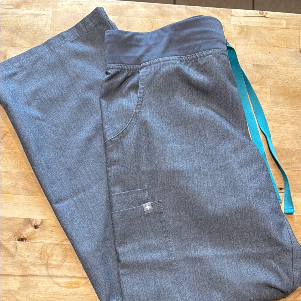 Figs gray scrub pant
